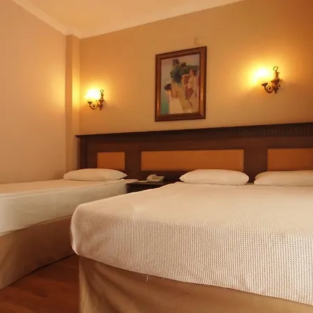 Hotel Kibele & 3*